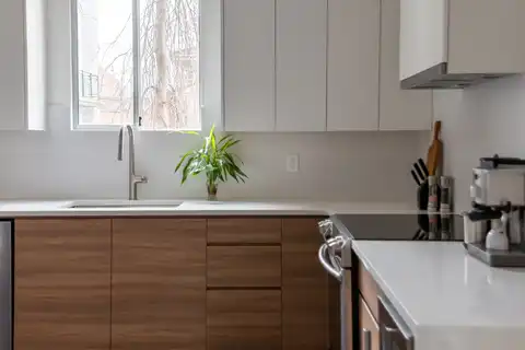 Aerokitchen chimney cabinet