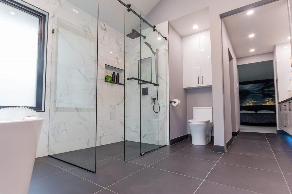Freestanding vanity base